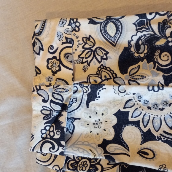 Pants - Picture 2 of 12